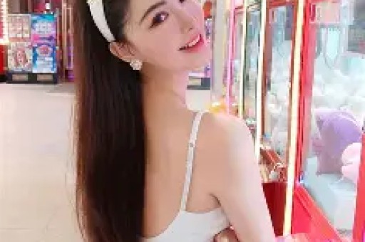 网红自曝恋情背后的流量密码：当炒作遇上女明星