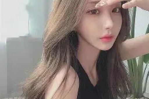 男星恋上网红女友全网热议吵翻了天这瓜到底香不香？